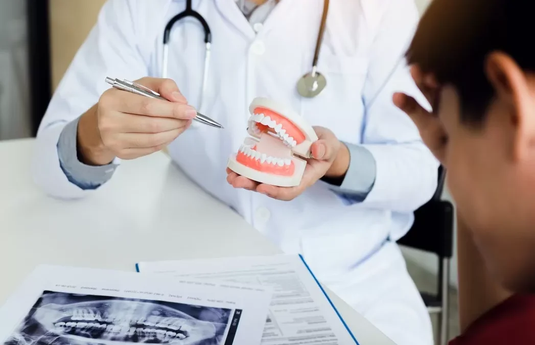 Suction Dentures – How Do They Work And What Are The Benefits?